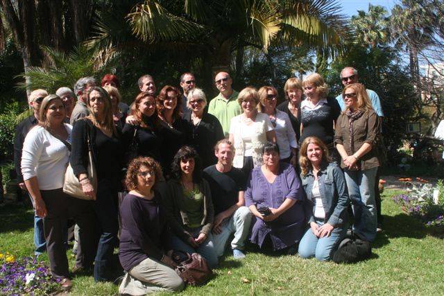 האמנים בתערוכת "אמנות בטבע" רמת השרון 2009